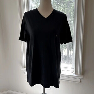 Tommy Hilfiger Black V-neck SS Tee, Size Large, EUC, 100% cotton